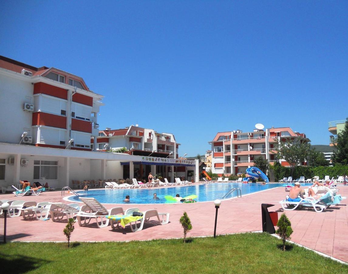 Sunny Fort Private Apartment Sunny Beach Esterno foto
