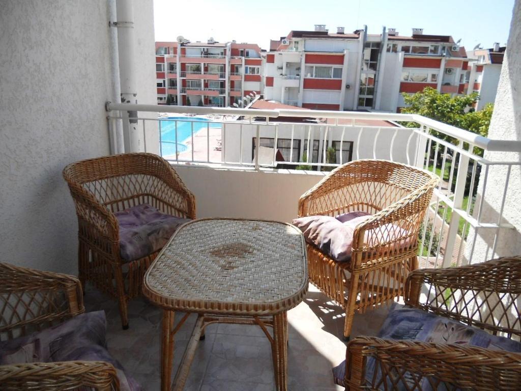 Sunny Fort Private Apartment Sunny Beach Esterno foto
